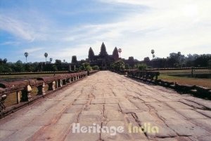 Causeway - Main Temple