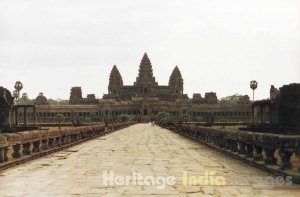 Causeway - Main Temple