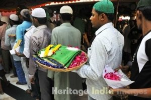 Devottee at the Dargah of Hazrat Nizamuddin Auliya