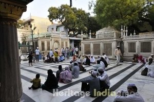 Hazrat Nizamuddin Auliya Dargah