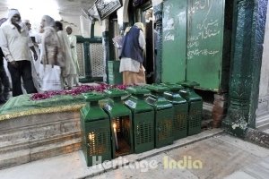 Hazrat Nizamuddin Auliya Dargah
