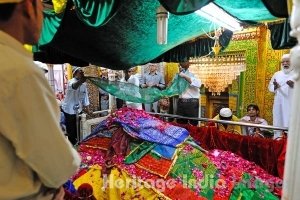 Hazrat Nizamuddin Dargah