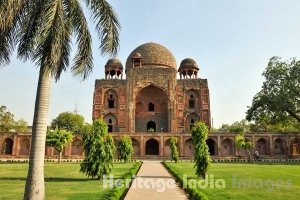Khan-i-Khana Tomb