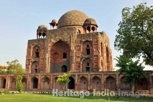 Khan-i-Khana Tomb