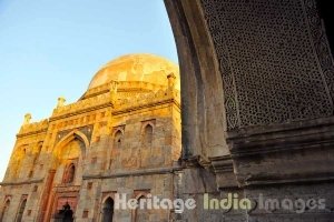 Bada Gumbad