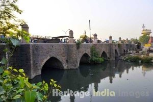 Barapulla bridge in East Nizamuddin 