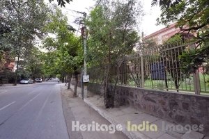 East Nizamuddin around Humayun Tomb