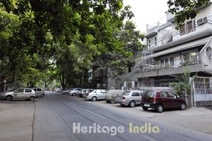 East Nizamuddin around Humayun Tomb