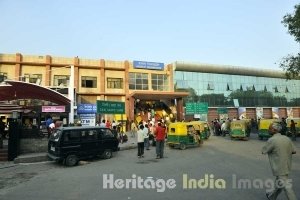 Outside Hazrat Nizamuddin Rly. Station