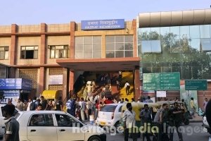 Outside Hazrat Nizamuddin Rly. Station