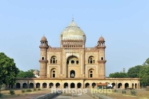 Safadrajung Tomb from inside or outside