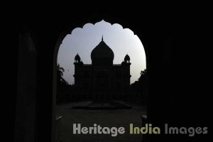 Safadrajung Tomb from inside or outside