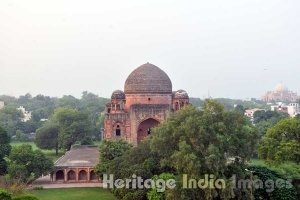 Khan-i-Khana Tomb